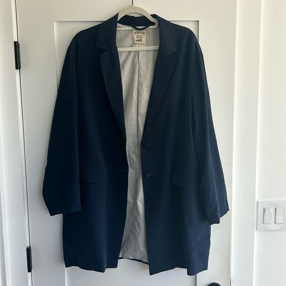 Long navy blazer